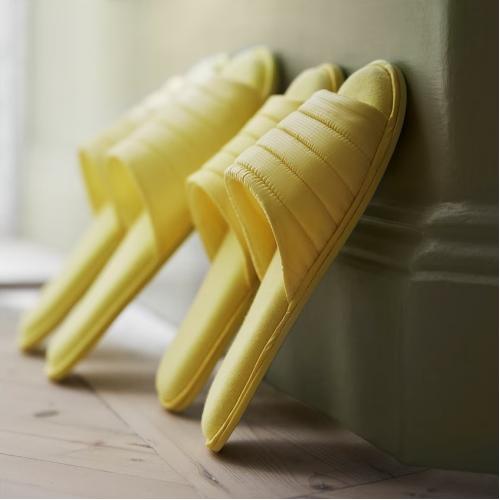 دمپایی روفرشی زرد مدل DAJLIEN