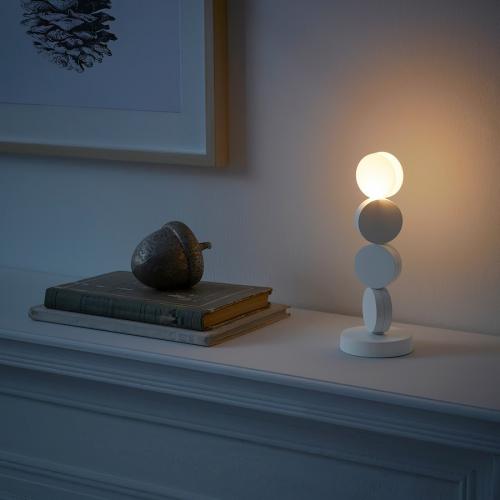 چراغ رومیزی ال ای دی مدل STRALA